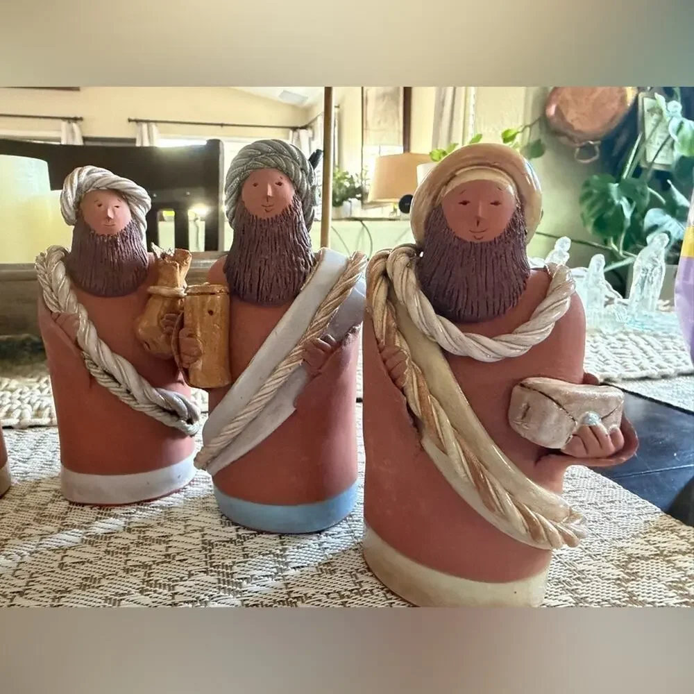 Vintage Artisan nativity set terracotta 5 pcs